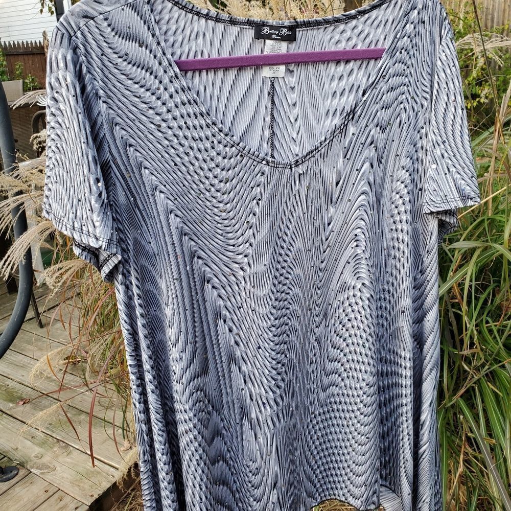 Womens Sharkbite Top
